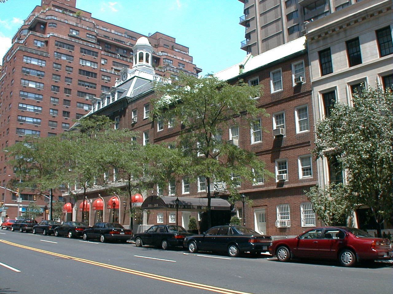 203 East 72nd Street Douglas Elliman Property Management