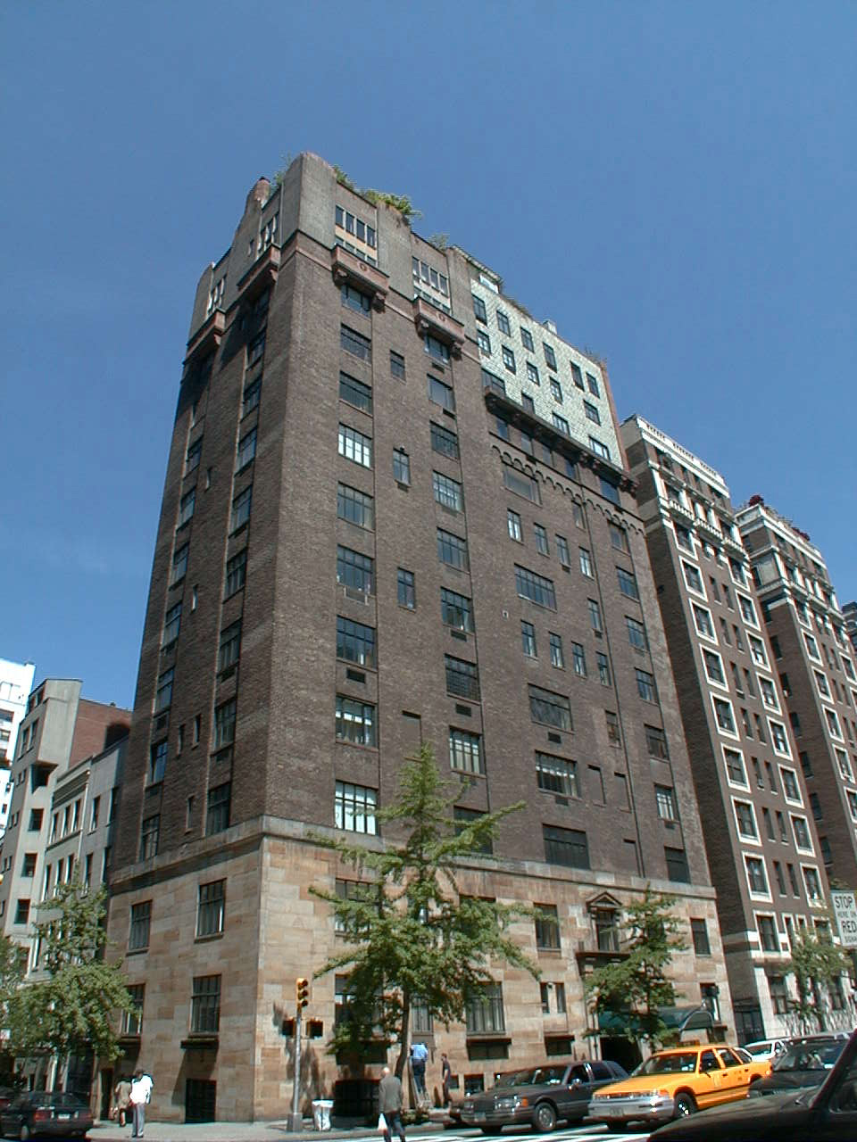 820 Park Avenue Douglas Elliman Property Management